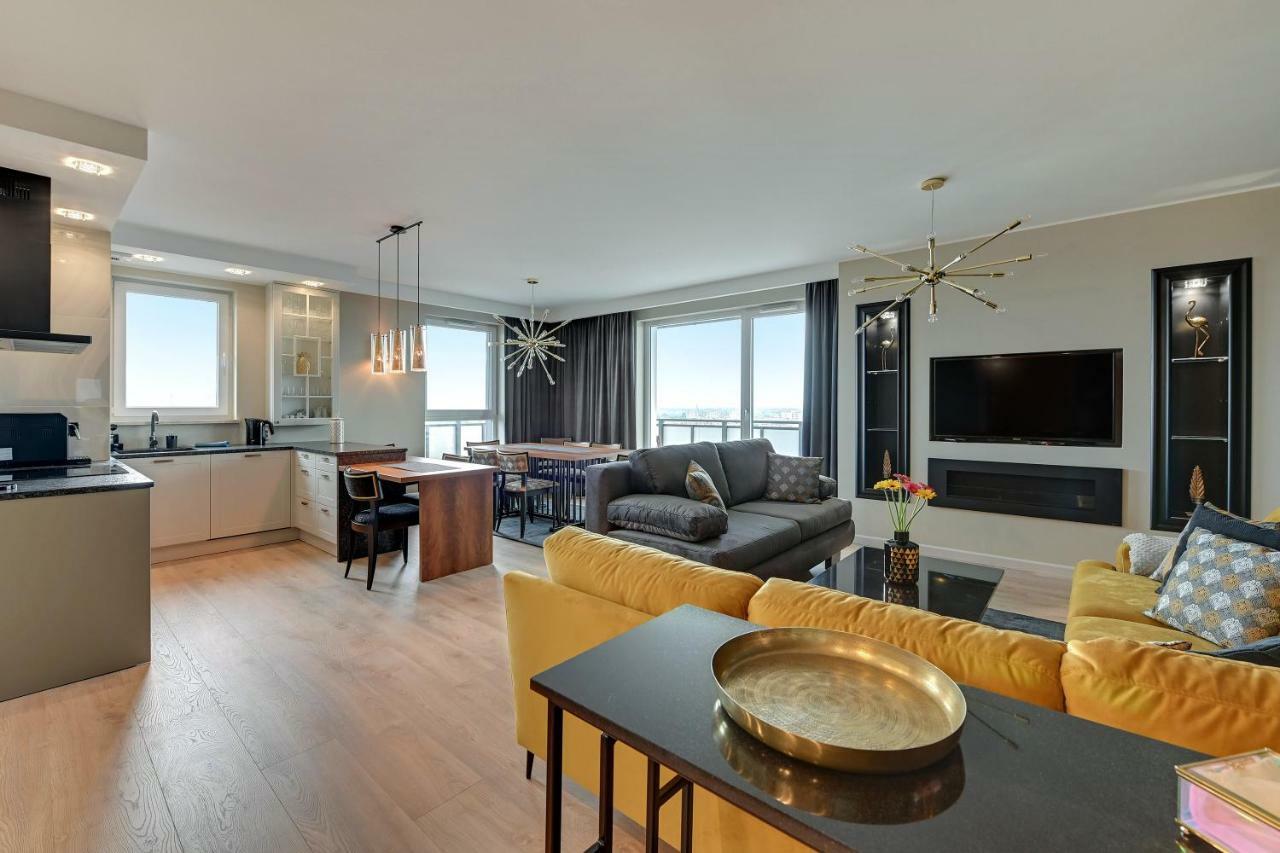 Blue Mandarin Premium Apartment กดัญสก์ ภายนอก รูปภาพ